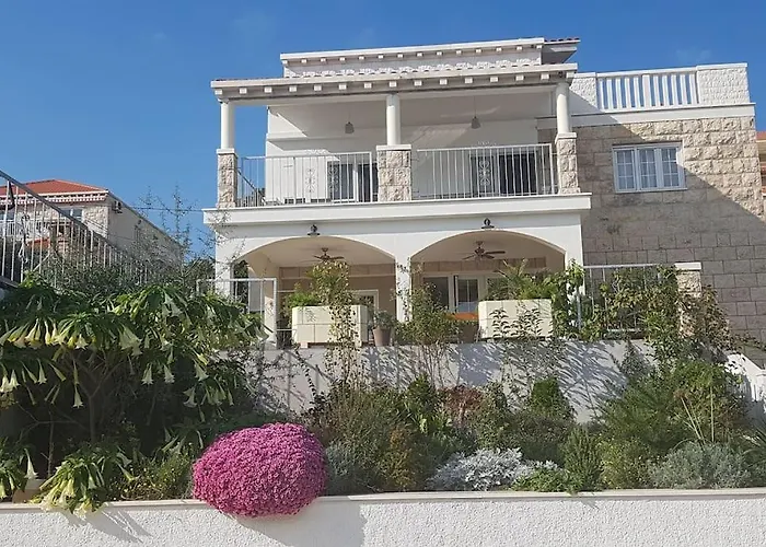 Loft Direkt Am Mit Grosser Terrasse 아파트 룸바르다